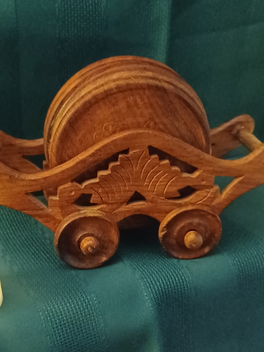 Handcrafted Brown Wooden Decorative Wheel Coaster Set
